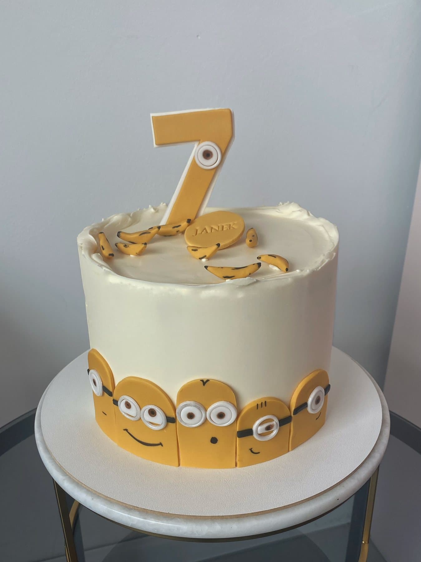 Tort z Minionkami