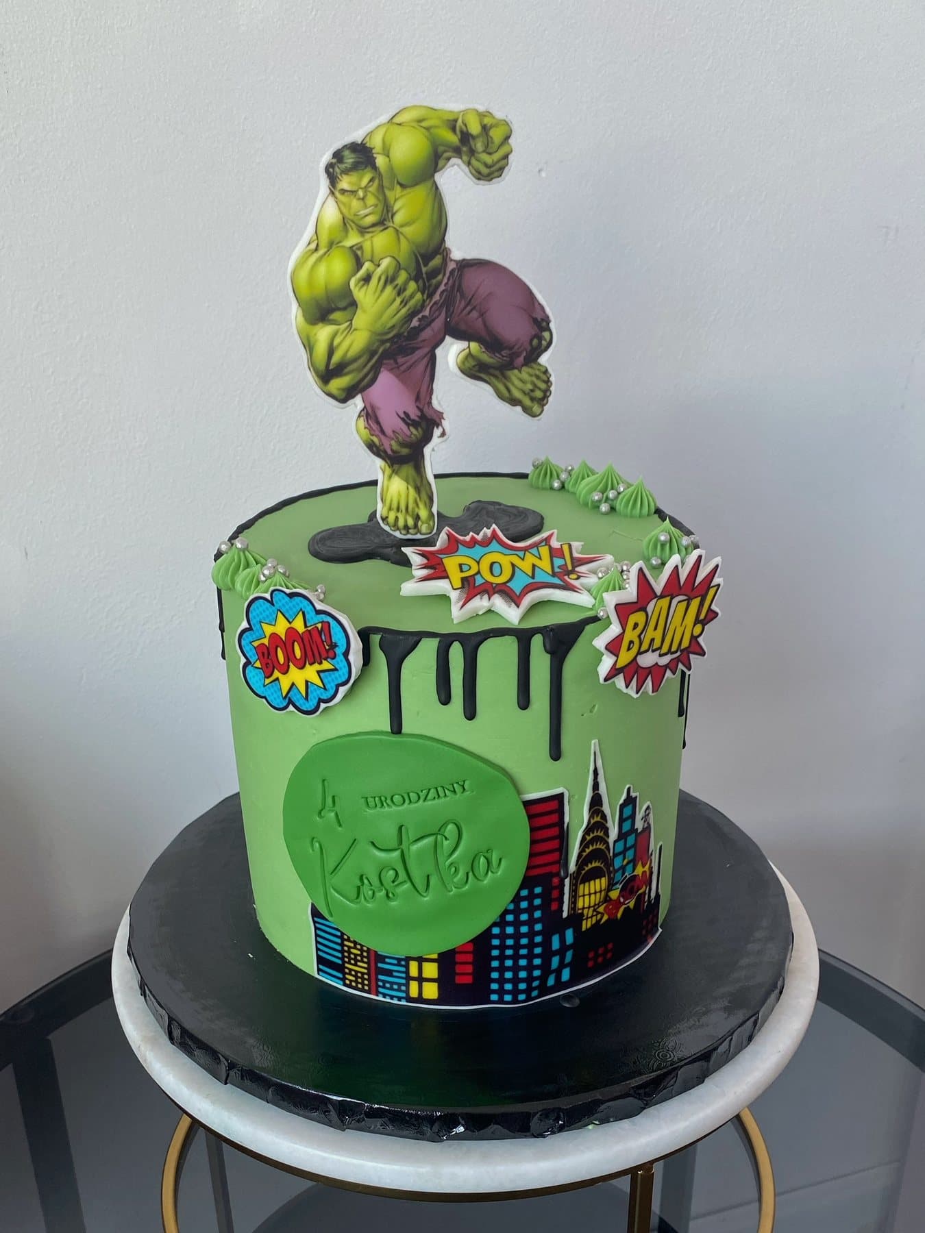 Tort urodzinowy z Hulkiem